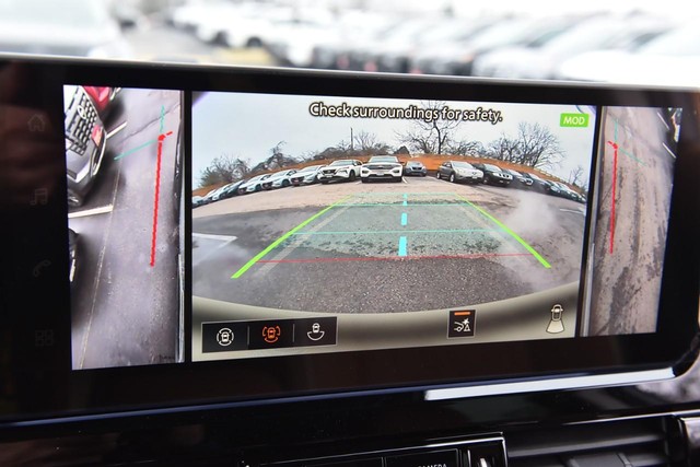 Nissan Pathfinder Vehicle Image 15