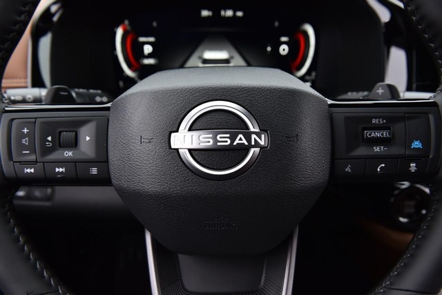 Nissan Pathfinder Vehicle Image 23
