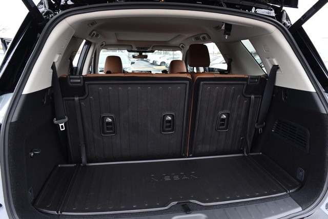 Nissan Pathfinder Vehicle Image 31