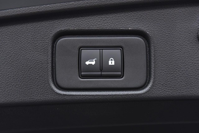 Nissan Pathfinder Vehicle Image 32