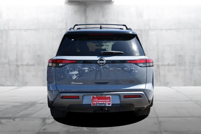 Nissan Pathfinder Vehicle Image 06