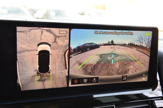 Nissan Pathfinder Vehicle Image 14