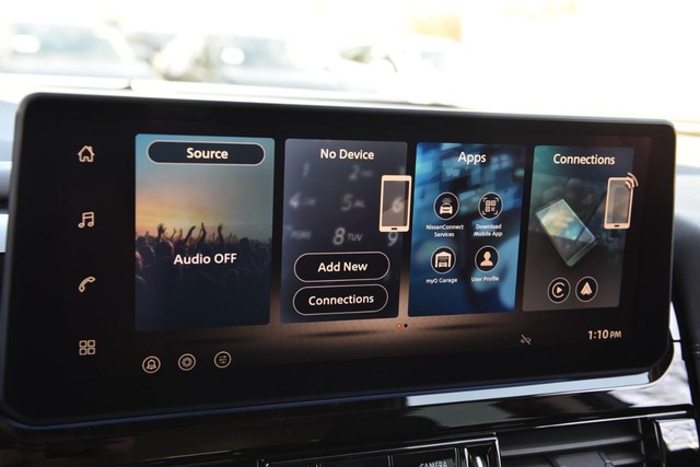 Nissan Pathfinder Vehicle Image 18