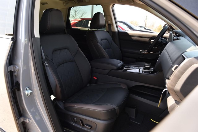 Nissan Pathfinder Vehicle Image 26