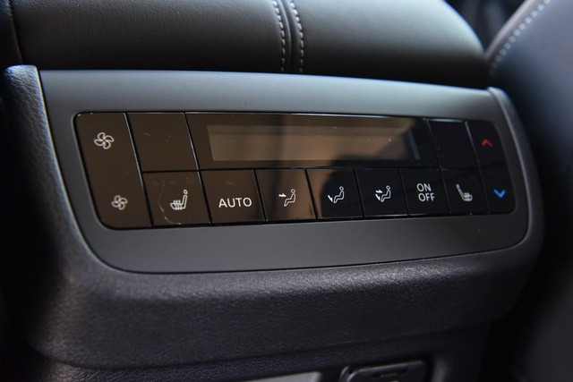 Nissan Pathfinder Vehicle Image 29