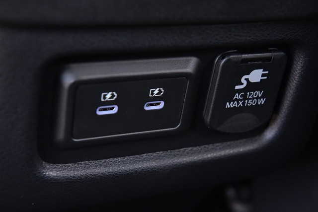 Nissan Pathfinder Vehicle Image 30