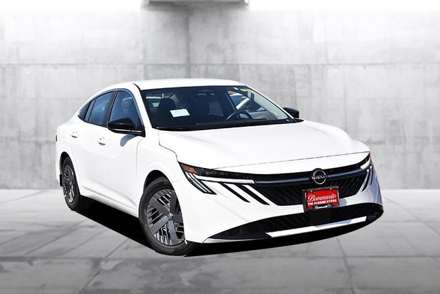 Nissan Sentra Vehicle Image 02