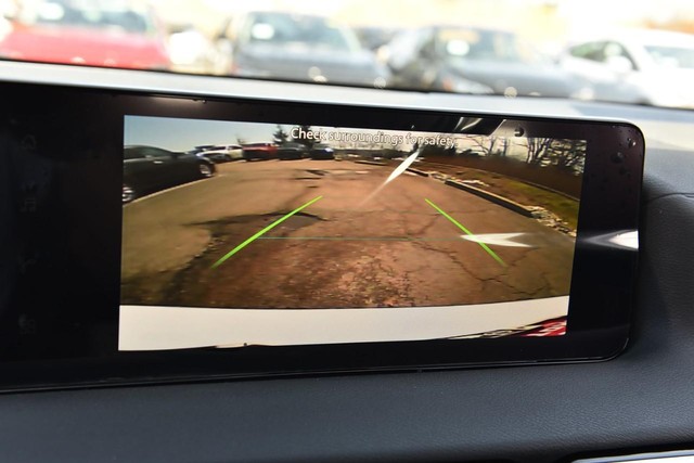 Nissan Sentra Vehicle Image 13