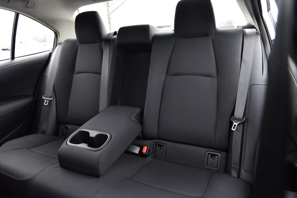 Toyota Corolla Vehicle Image 18