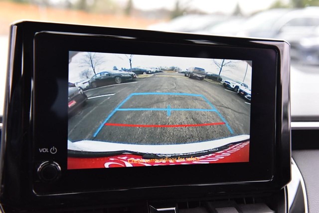 Toyota Corolla Vehicle Full-screen Gallery Image 12