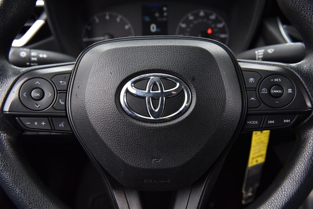 Toyota Corolla Vehicle Full-screen Gallery Image 15