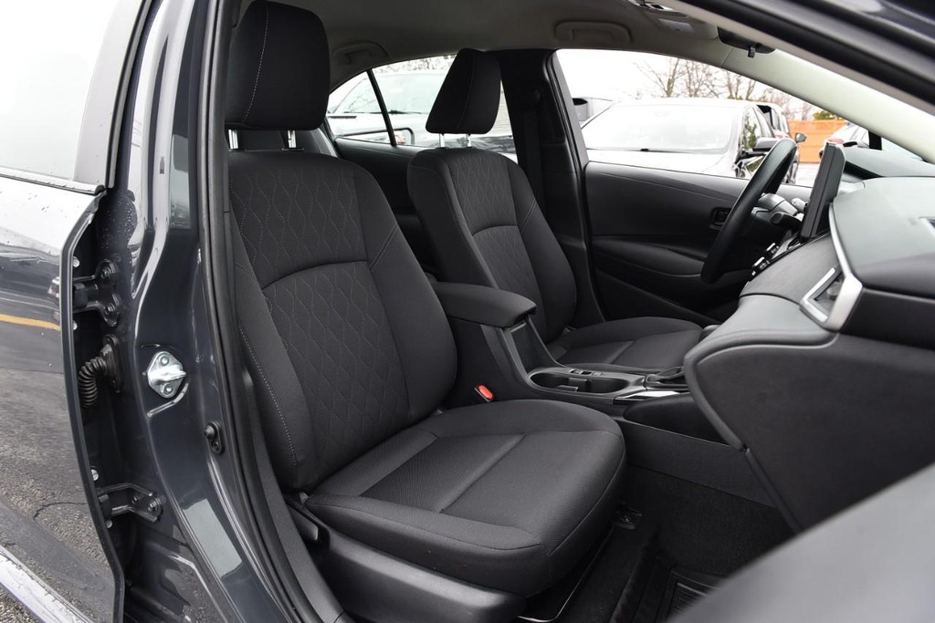 Toyota Corolla Vehicle Image 17