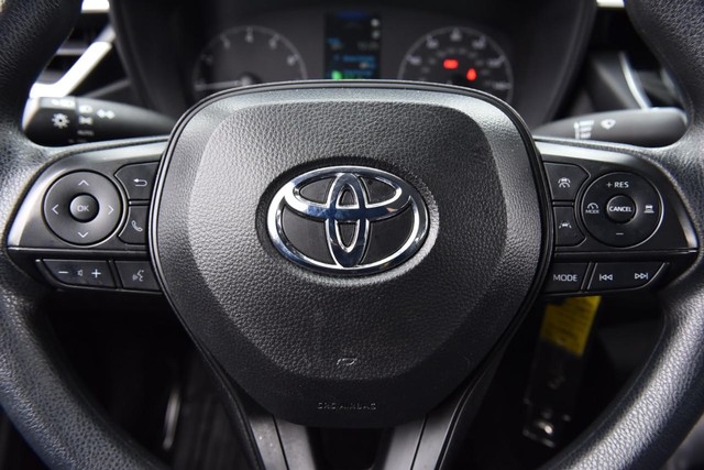 Toyota Corolla Vehicle Full-screen Gallery Image 15