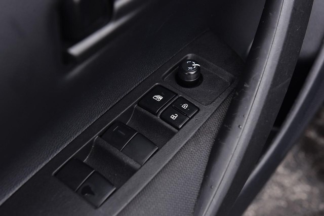 Toyota Corolla Vehicle Image 09