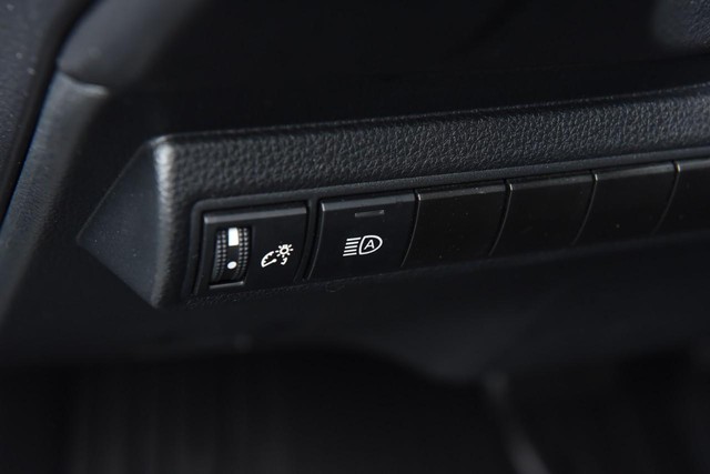 Toyota Corolla Vehicle Image 10