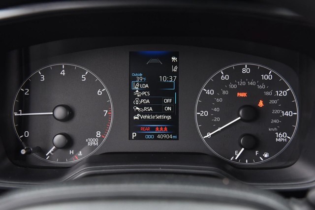 Toyota Corolla Vehicle Image 11