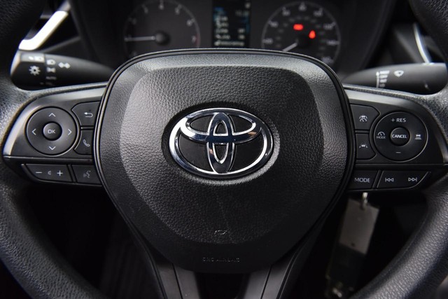 Toyota Corolla Vehicle Image 15