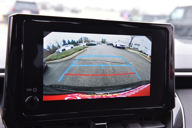 Toyota Corolla Vehicle Full-screen Gallery Image 12