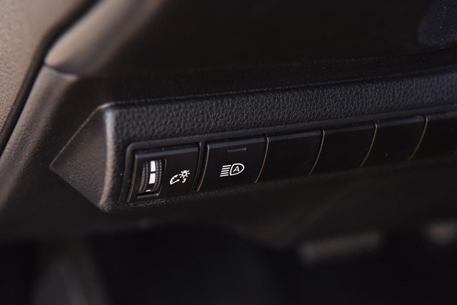 Toyota Corolla Vehicle Image 10