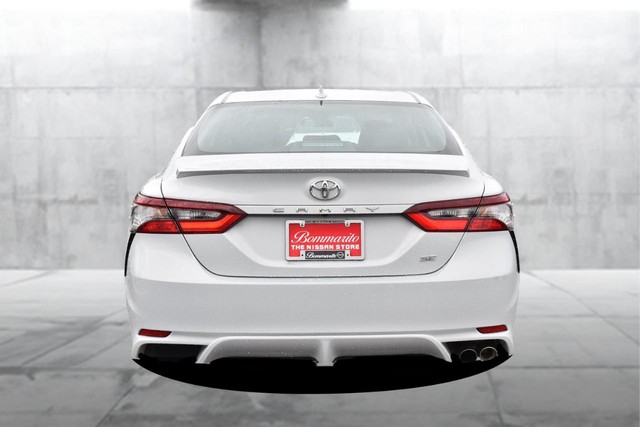 Toyota Camry Vehicle Image 06