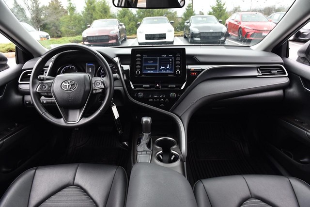 Toyota Camry Vehicle Image 08