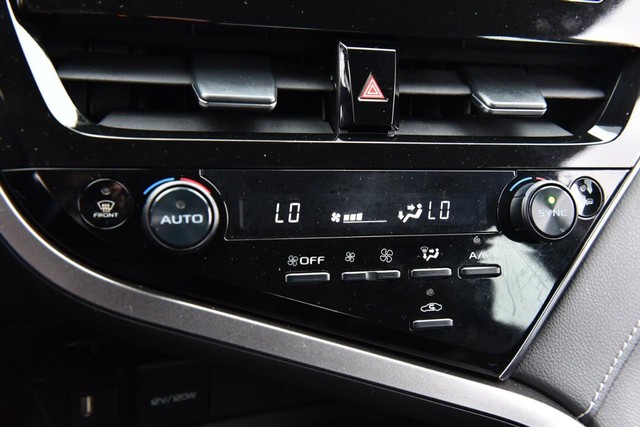 Toyota Camry Vehicle Image 14