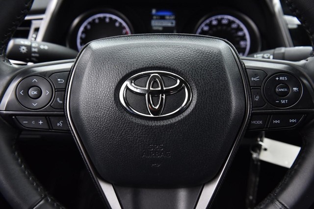 Toyota Camry Vehicle Image 17