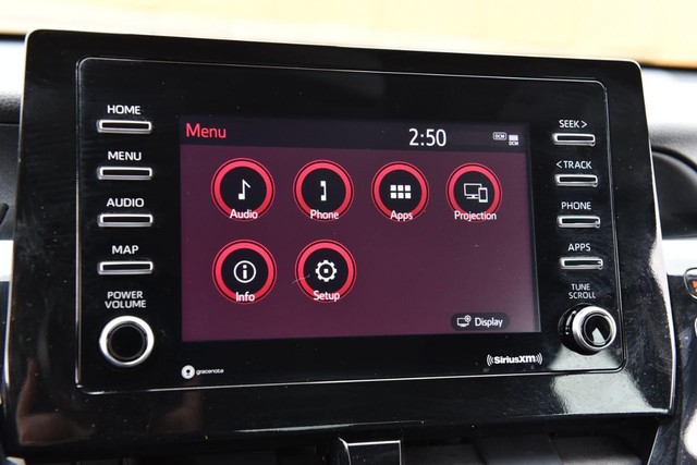 Toyota Camry Vehicle Full-screen Gallery Image 13