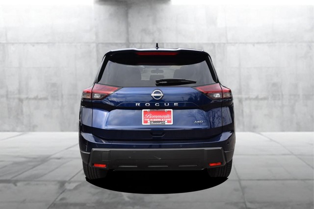 Nissan Rogue Vehicle Image 06
