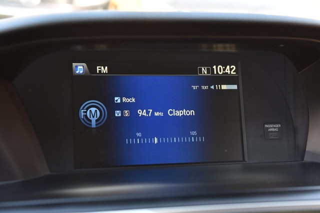 Honda Accord Sedan Vehicle Full-screen Gallery Image 15