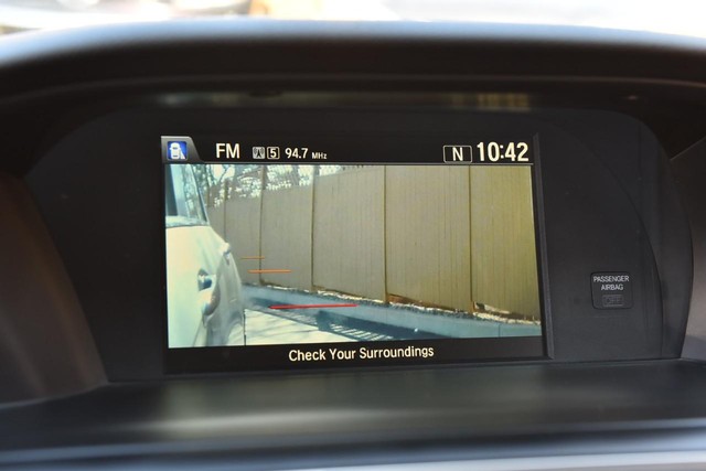 Honda Accord Sedan Vehicle Full-screen Gallery Image 16