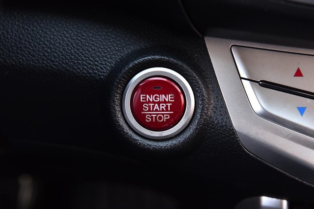 Honda Accord Sedan Vehicle Full-screen Gallery Image 21