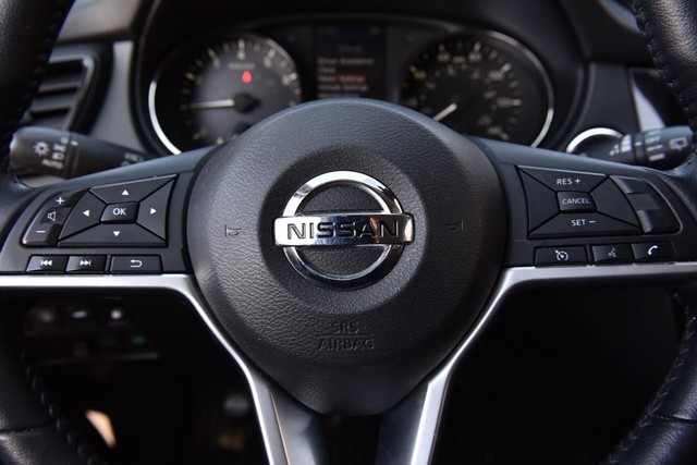 Nissan Rogue Vehicle Image 21