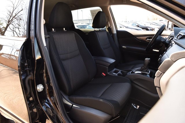 Nissan Rogue Vehicle Image 23