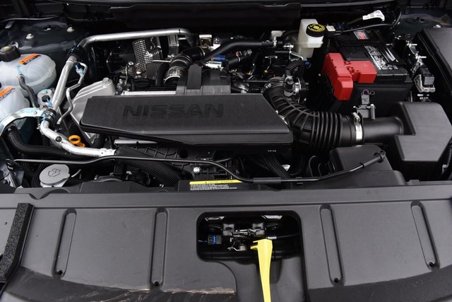 Nissan Rogue Vehicle Image 30