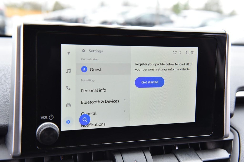 Toyota RAV4 Vehicle Image 13