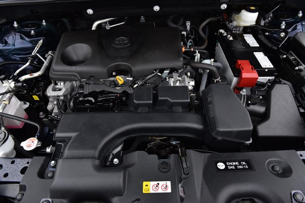 Toyota RAV4 Vehicle Image 25