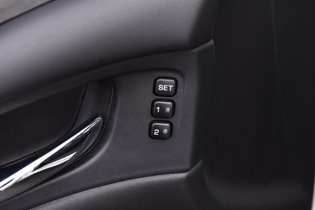 Nissan Murano Vehicle Image 10