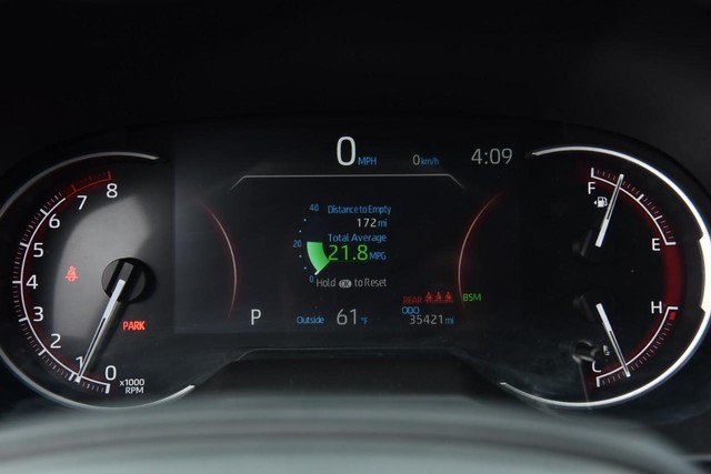 Toyota RAV4 Vehicle Image 12