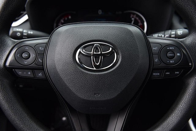 Toyota RAV4 Vehicle Image 18