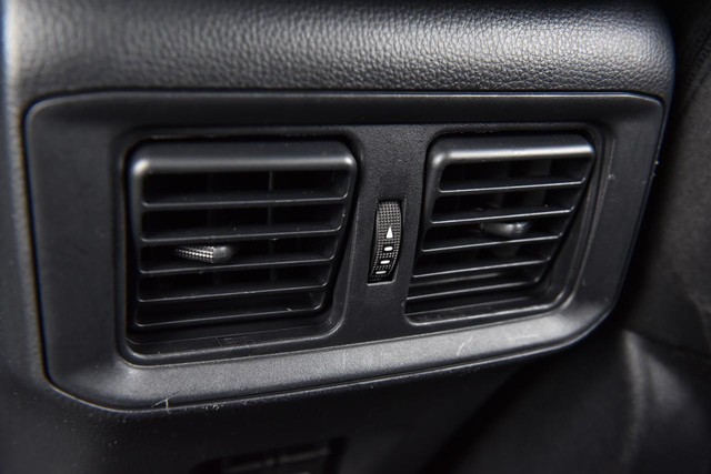 Toyota RAV4 Vehicle Image 22