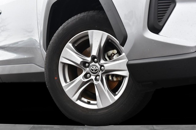 Toyota RAV4 Vehicle Image 03