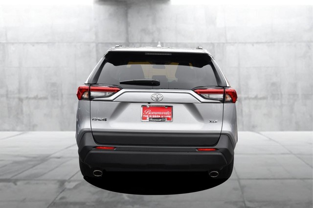 Toyota RAV4 Vehicle Image 06