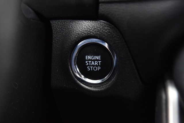 Toyota RAV4 Vehicle Image 17
