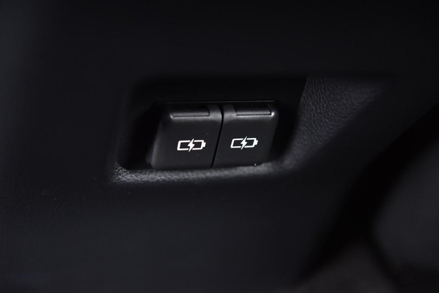 Toyota RAV4 Vehicle Image 23