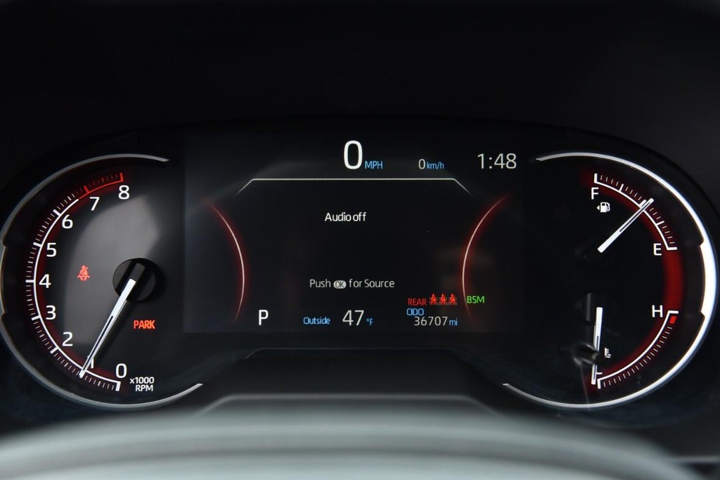 Toyota RAV4 Vehicle Image 12