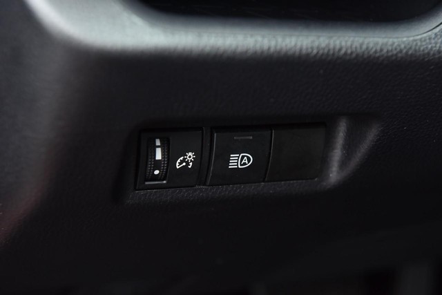 Toyota RAV4 Vehicle Image 11