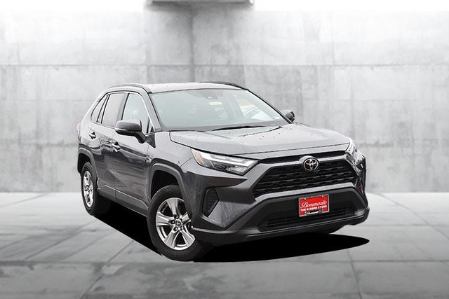 Toyota RAV4 Vehicle Image 02