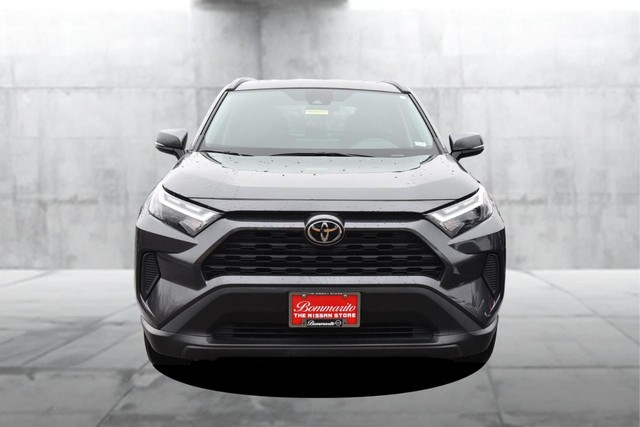 Toyota RAV4 Vehicle Image 04