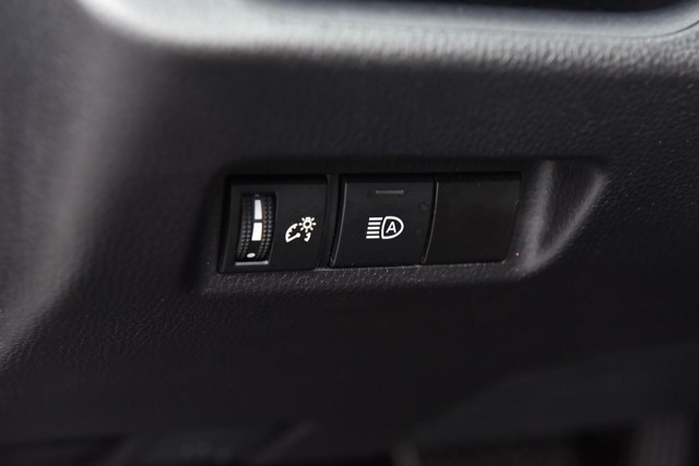Toyota RAV4 Vehicle Image 11